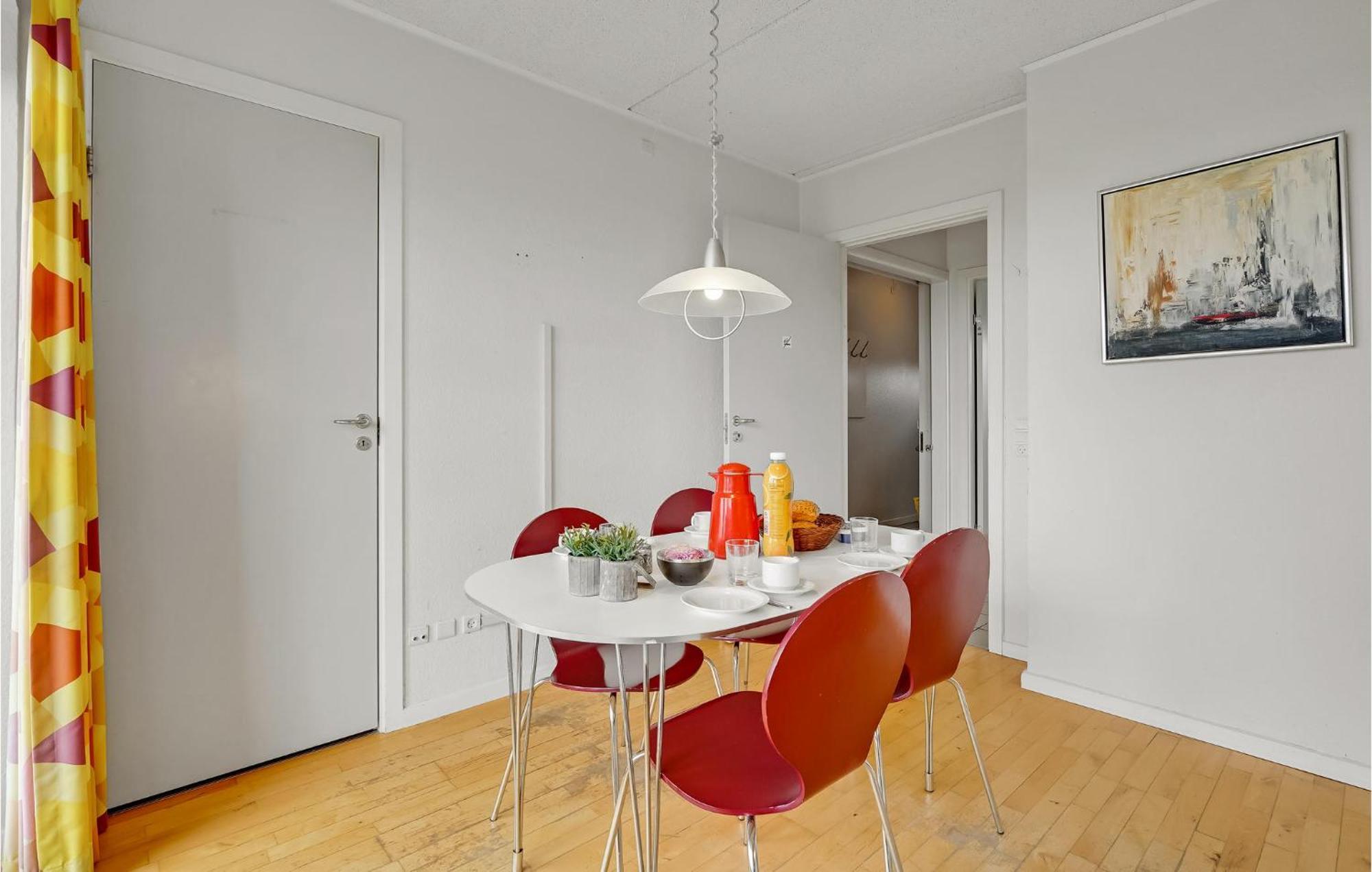 2 Bedroom Stunning Home In Højer Buitenkant foto